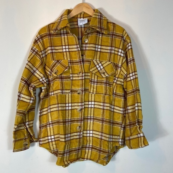 𝅺GORGEOUS yellow and brown plaid button down - Picture 3 of 7